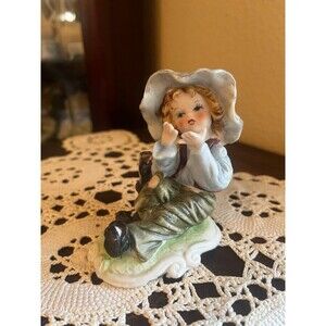 Vintage Homco Porcelain Figurine Boy with Large Hat